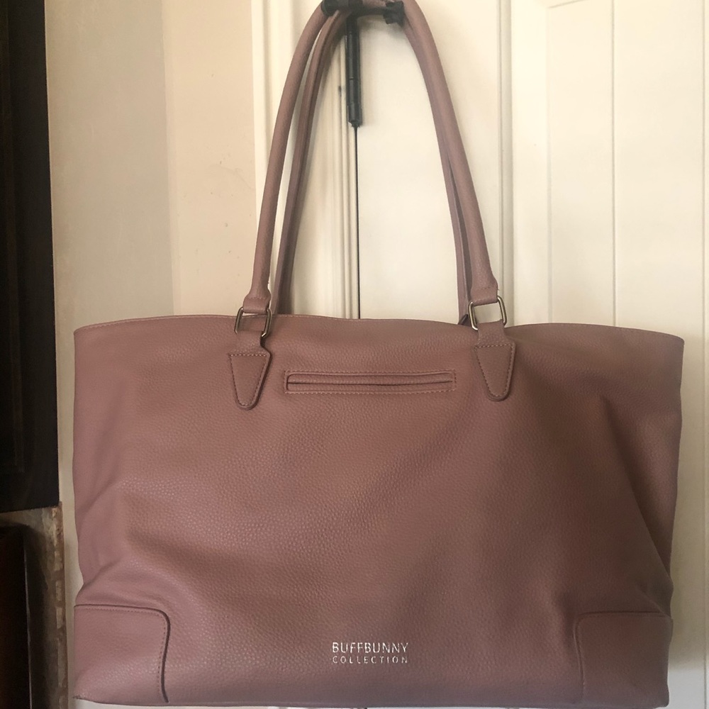2nd generation Buffbunny game changer bag Mauve